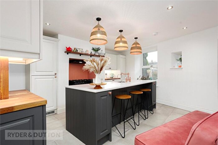 3 Bedroom Terraced House For Sale In High Street, Delph, Saddleworth, OL3