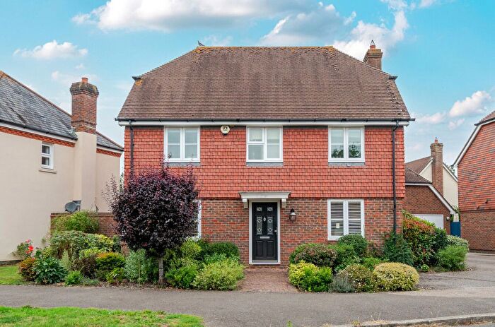 4 Bedroom Detached House For Sale In Luxford Way, Billingshurst, RH14