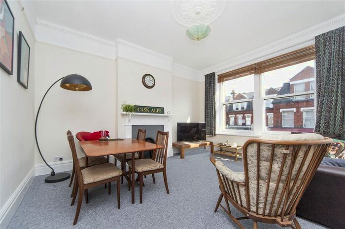 2 Bedroom Flat To Rent In Richmond Parade, Richmond Road, TW1