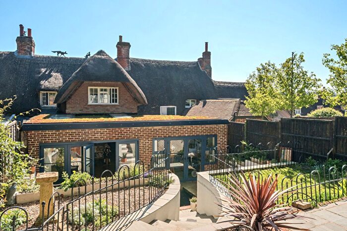 3 Bedroom Cottage For Sale In Farm Lane, Great Bedwyn, SN8