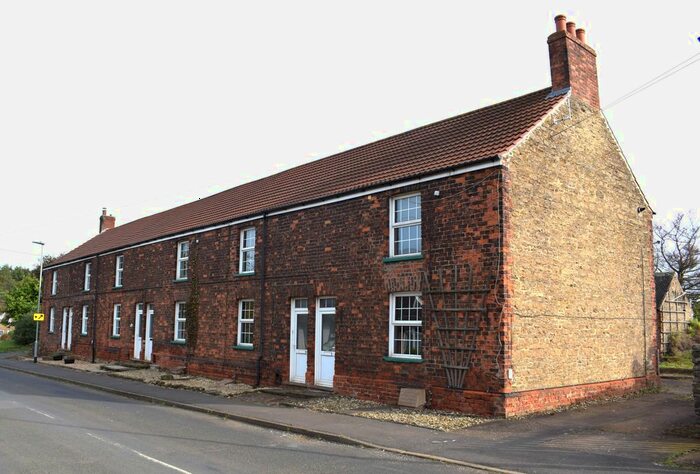18 Bedroom Terraced House For Sale In Normanby Road, Thealby, DN15