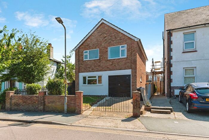 3 Bedroom Detached House For Sale In Coppins Road, Clacton-On-Sea, Essex, CO15