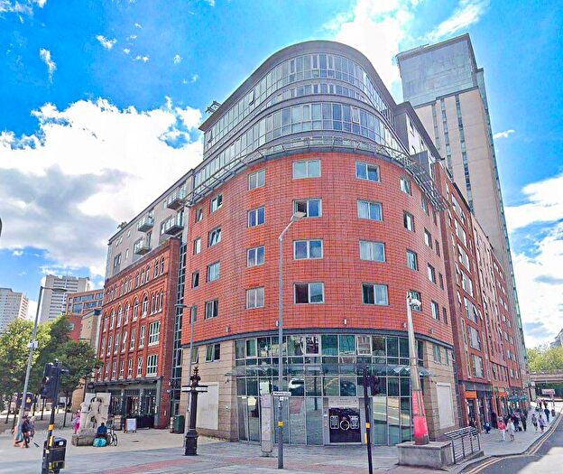 2 Bedroom Penthouse For Sale In Orion Building, Navigation Street, Birmingham City Centre, B5