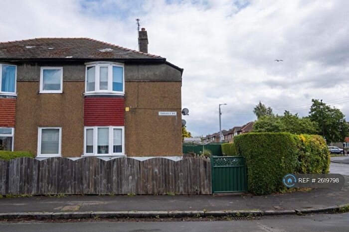 3 Bedroom Flat To Rent In Tannadice Avenue, Glasgow, G52