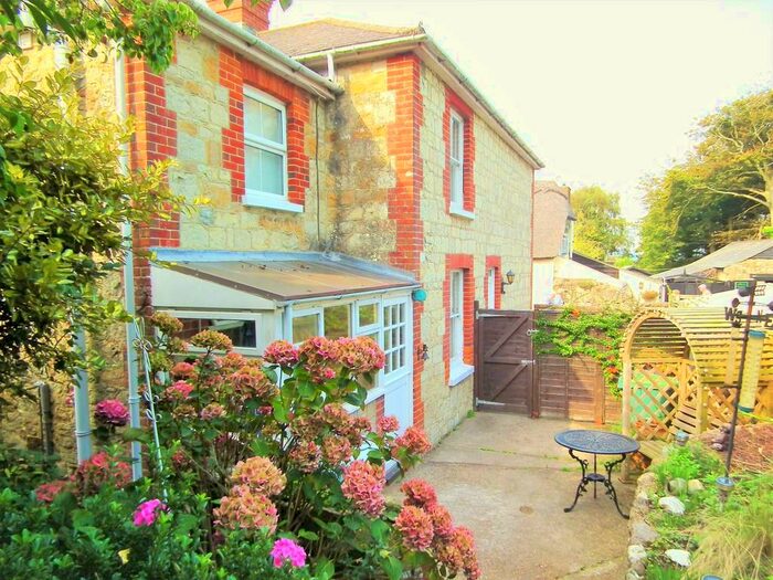 2 Bedroom Cottage To Rent In High Street, Godshill, PO38