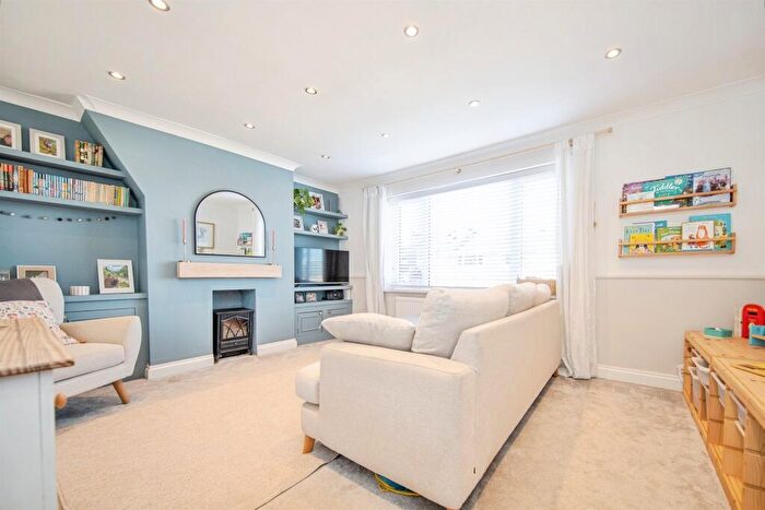 3 Bedroom End Of Terrace House For Sale In Wayside Close, Stowmarket, IP14