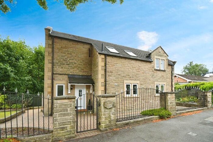 3 Bedroom Detached House To Rent In Totley Brook Road, Sheffield, S17