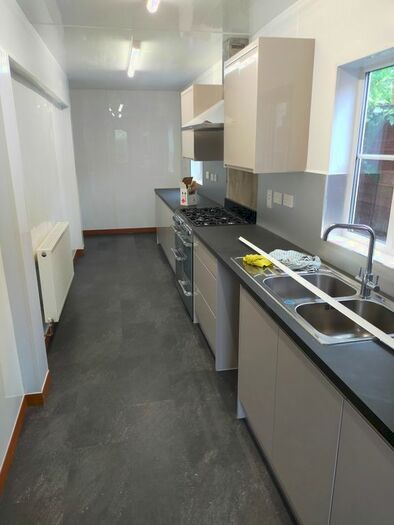 6 Bedroom Semi-Detached House To Rent In Shepherd Close, Norwich, NR5