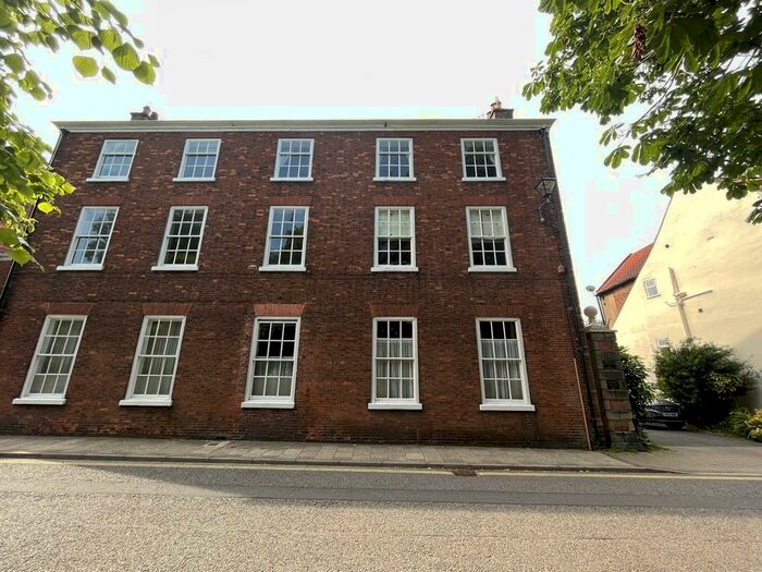 2 Bedroom Apartment To Rent In Westgate, Louth, LN11