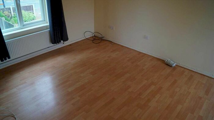 1 Bedroom Flat To Rent In Greenlands Road, Birmingham, Chelmsley Wood, B37