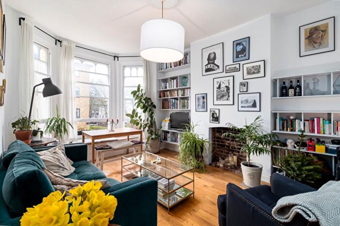 2 Bedroom Apartment To Rent In Roseleigh Avenue, London, N5