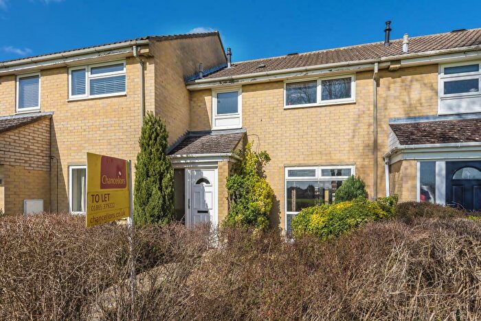 3 Bedroom Terraced House To Rent In Maple Avenue, Kidlington, OX5