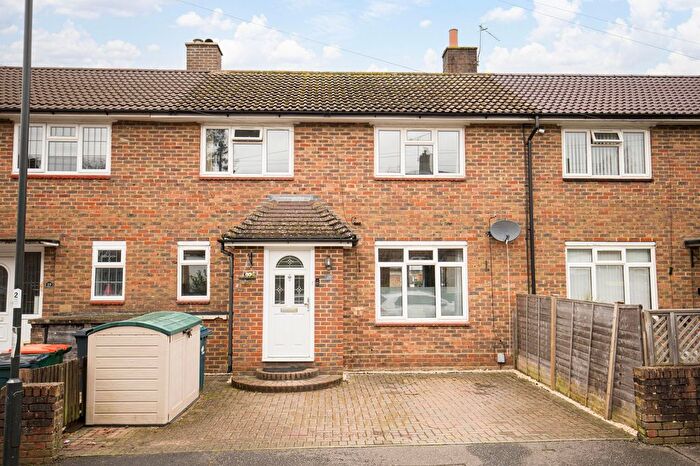 3 Bedroom Terraced House For Sale In Lewes Close, Crawley, RH10