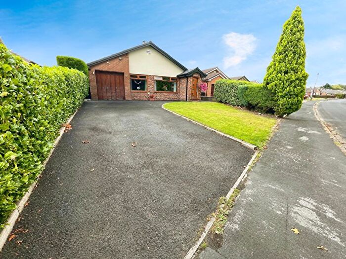 3 Bedroom Bungalow For Sale In Colchester Drive, Bolton, BL4