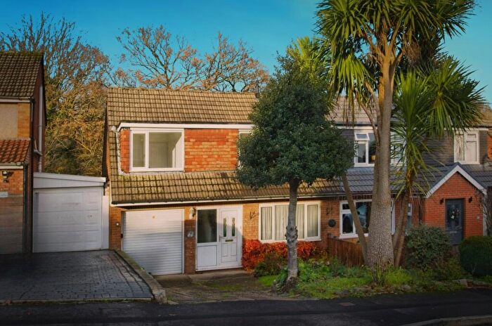 4 Bedroom Semi Detached House For Sale In Grafton Close, Penylan, Cardiff, CF23