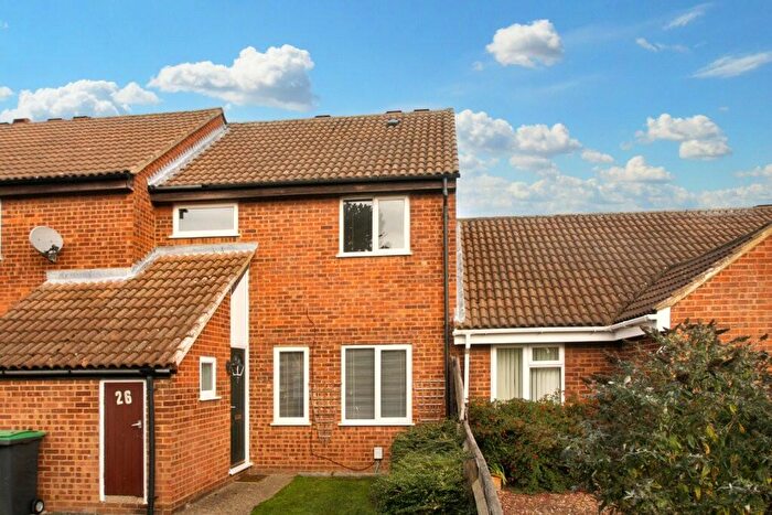 3 Bedroom Terraced House To Rent In Hamble Road, Bedford, Bedfordshire, MK41