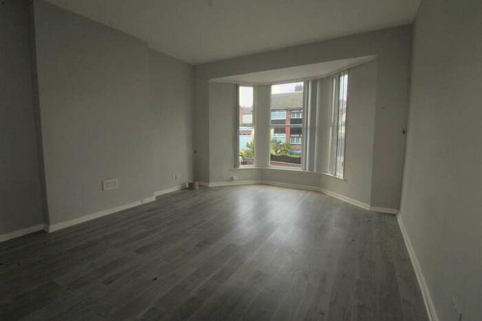 2 Bedroom Flat To Rent In Alexandra Road, Prenton, CH43