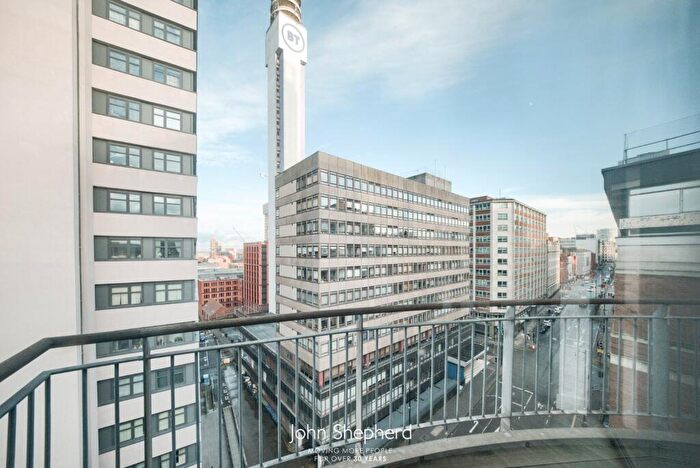 3 Bedroom Flat For Sale In Islington Gates, Newhall Street, Birmingham, B3