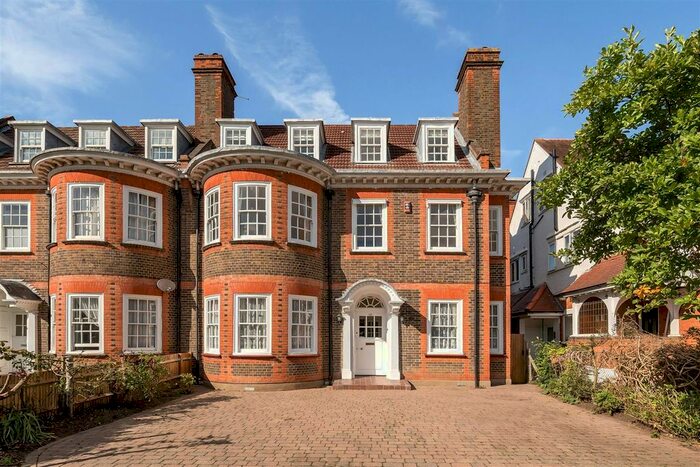 6 Bedroom Semi Detached House To Rent In Cranes Drive, Surbiton, KT5