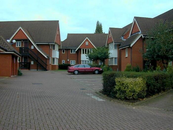 2 Bedroom Flat To Rent In Leigh Court, Union Street, MK40