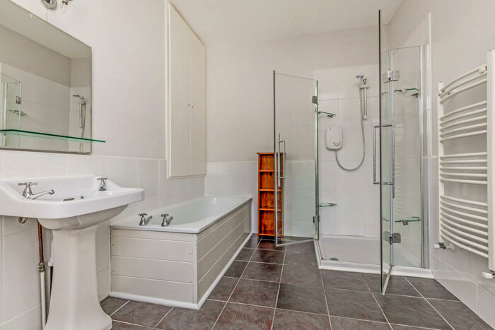 5 Bedroom Detached House To Rent In Netley Terrace, Southsea, Hampshire, PO5