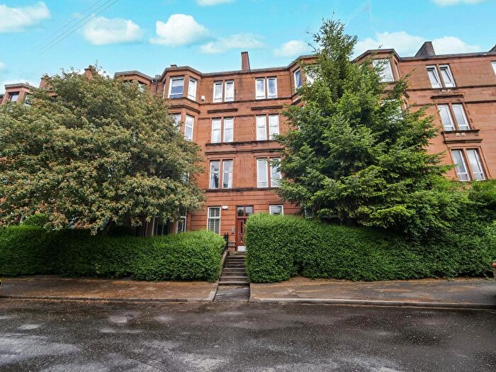 2 Bedroom Flat For Sale In Onslow Drive, Dennistoun, G31