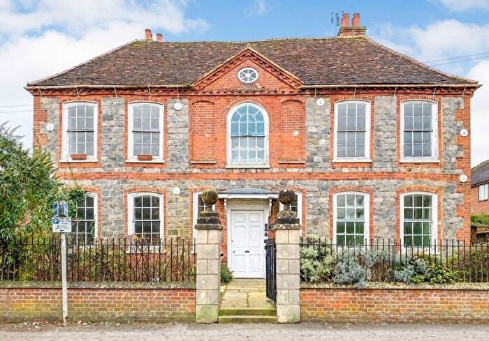 4 Bedroom Block Of Flats For Sale In College House, - High Street, Lambourn, Hungerford, Berkshire, RG17