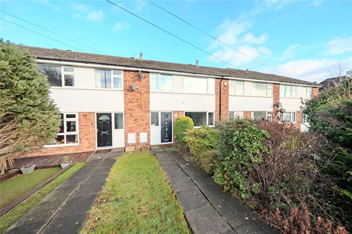 4 Bedroom Terraced House For Sale In King Lane, Leeds, West Yorkshire, LS17