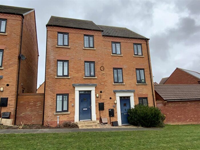 3 Bedroom Semi-Detached House For Sale In Cicero Crescent, Fairfields, Milton Keynes, MK11