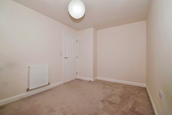 3 Bedroom End Of Terrace House For Sale In Mould Pen, Wigston, LE18