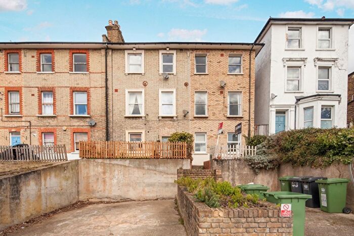2 Bedroom Flat To Rent In St Germans Road, SE23