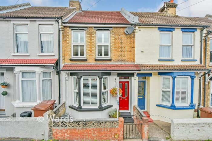 3 Bedroom Terraced House For Sale In Louisville Avenue, Gillingham, Kent, ME7