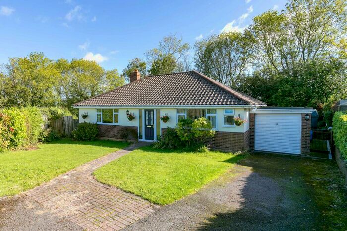 3 Bedroom Detached Bungalow For Sale In Highcroft Road, Sharpthorne, RH19