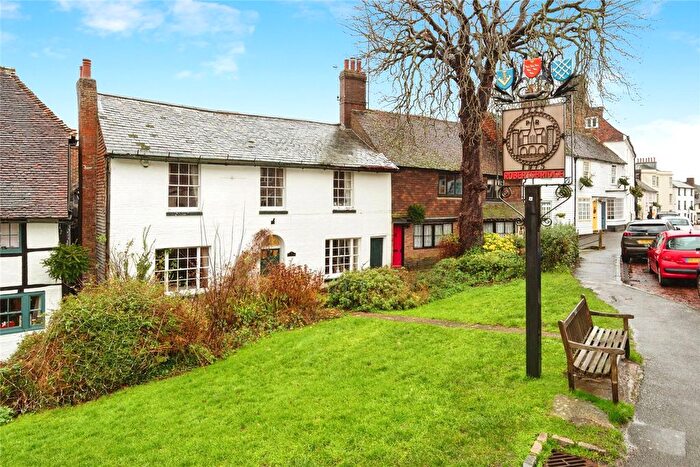 4 Bedroom Terraced House For Sale In High Street, Robertsbridge, East Sussex, TN32