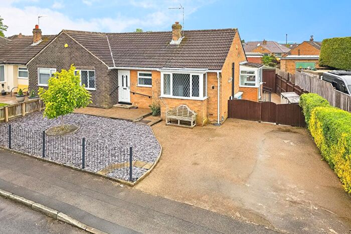 2 Bedroom Bungalow To Rent In Woodhall Grove, Harrogate, HG1