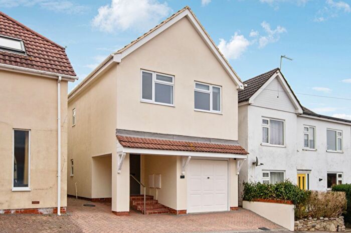 4 Bedroom Property For Sale In Phyldon Road, Poole, BH12