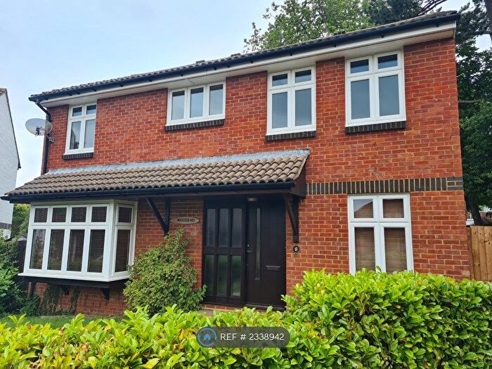 4 Bedroom Detached House To Rent In Auriol Park Road, Worcester Park, KT4