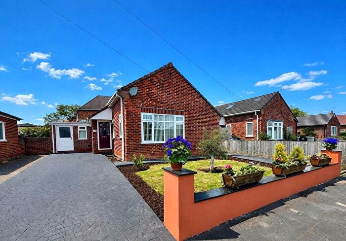 2 Bedroom Detached Bungalow For Sale In Parkgate, Knutsford, WA16