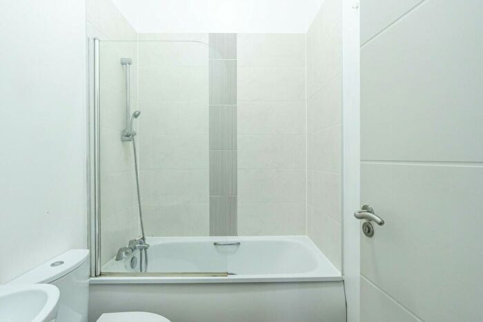 1 Bedroom Flat For Sale In Griffon House, East Street, Bedminster, BS3