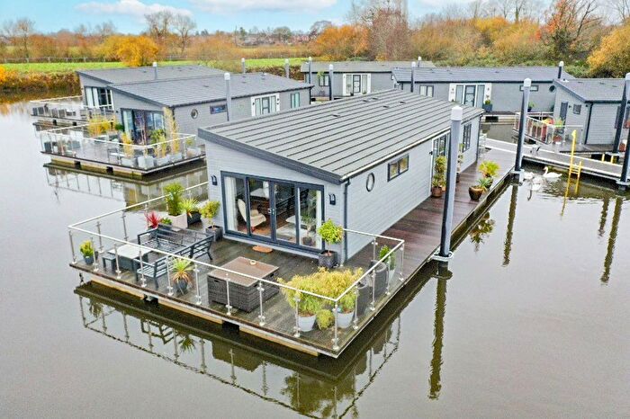2 Bedroom Lodge For Sale In Upton Marina, Upton Lake, Worcestershire, WR8