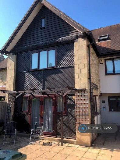 3 Bedroom Terraced House To Rent In Lewin Close, Oxford, OX4