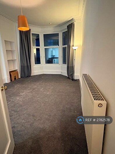 2 Bedroom Flat To Rent In Dennistoun, Glasgow, G31