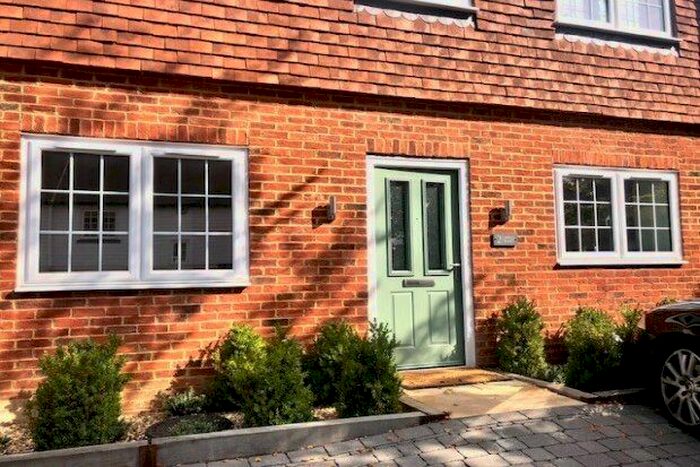 2 Bedroom Flat To Rent In Mill End, Wadhurst, TN5
