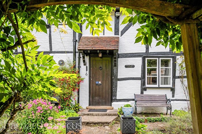 4 Bedroom Cottage For Sale In Pixham Lane, Pixham, Dorking, RH4