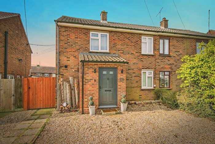 3 Bedroom Semi-Detached House For Sale In Newnham Avenue, Woodbridge, IP12