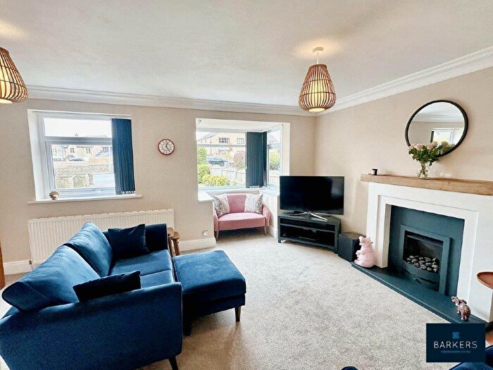 4 Bedroom Detached House For Sale In Oxford Road, Gomersal, BD19