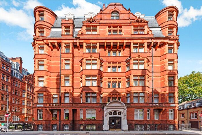 5 Bedroom Flat To Rent In Torrington Place, London, WC1E