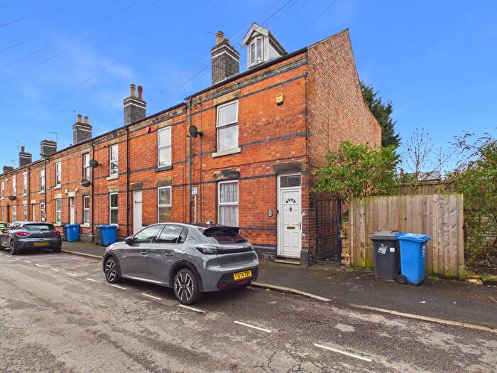 3 Bedroom End Of Terrace House For Sale In Ward Street, Derby, DE22