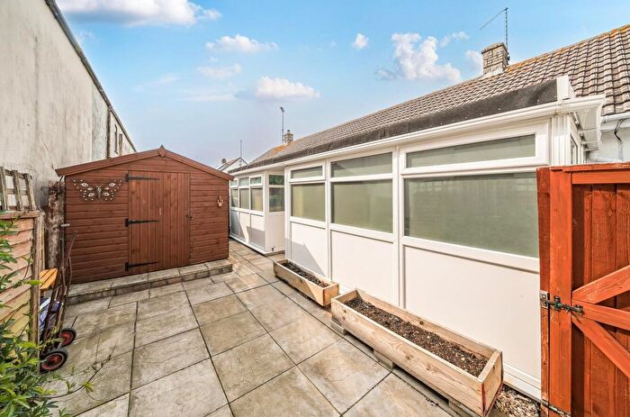 2 Bedroom Bungalow For Sale In Westcliff Road, Portland, DT5