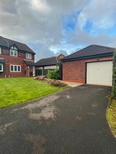 3 Bedroom Property To Rent In Roxborough Walk, Woolton, Liverpool L25